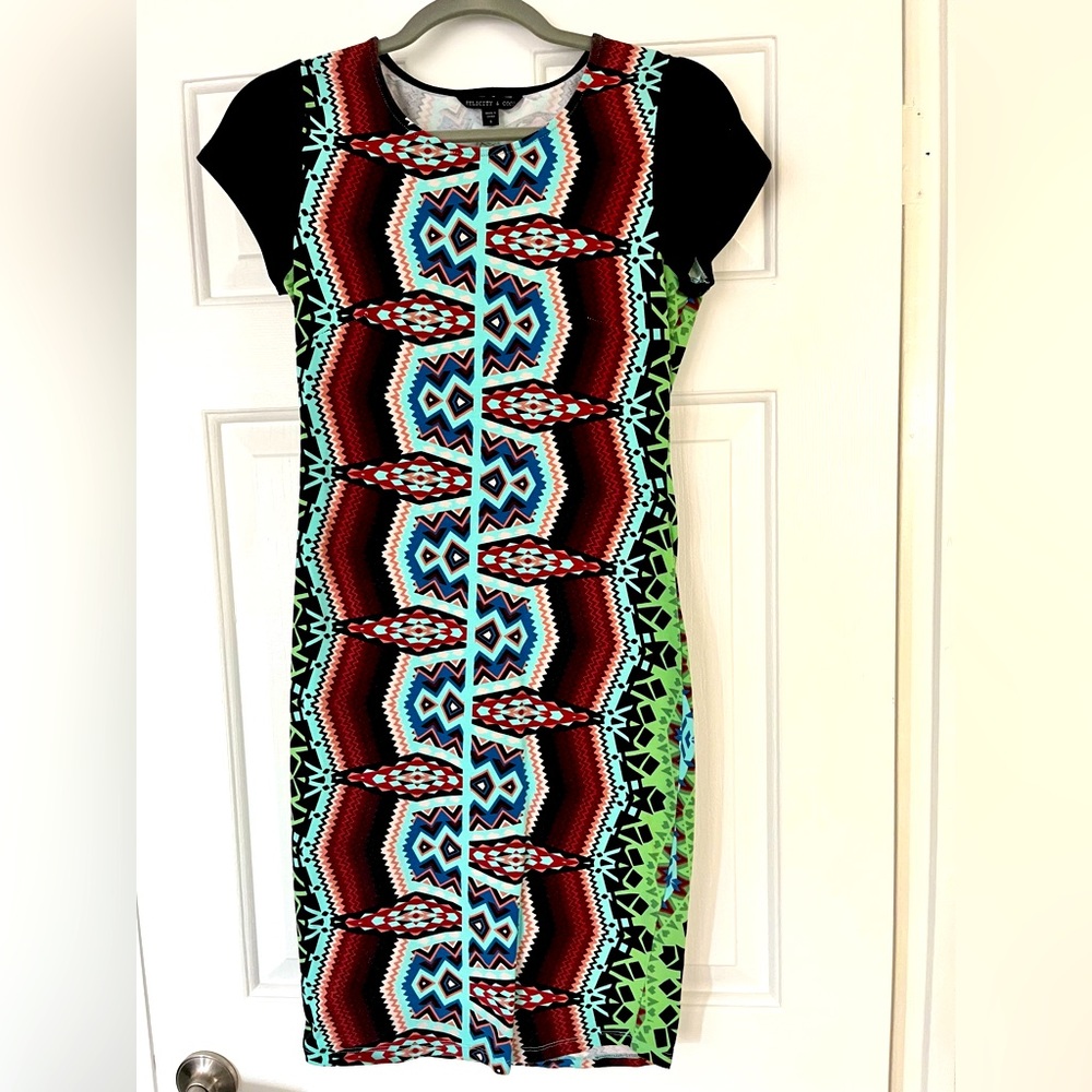 Geometric print t-shirt dress